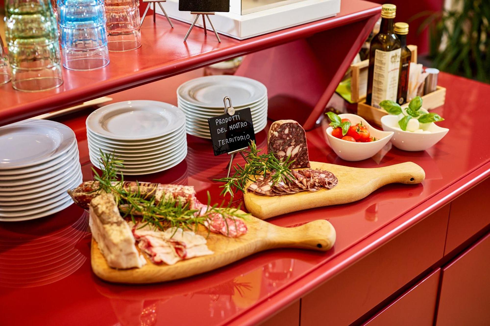 Hotel Crystal Marina di Pietrasanta Ngoại thất bức ảnh