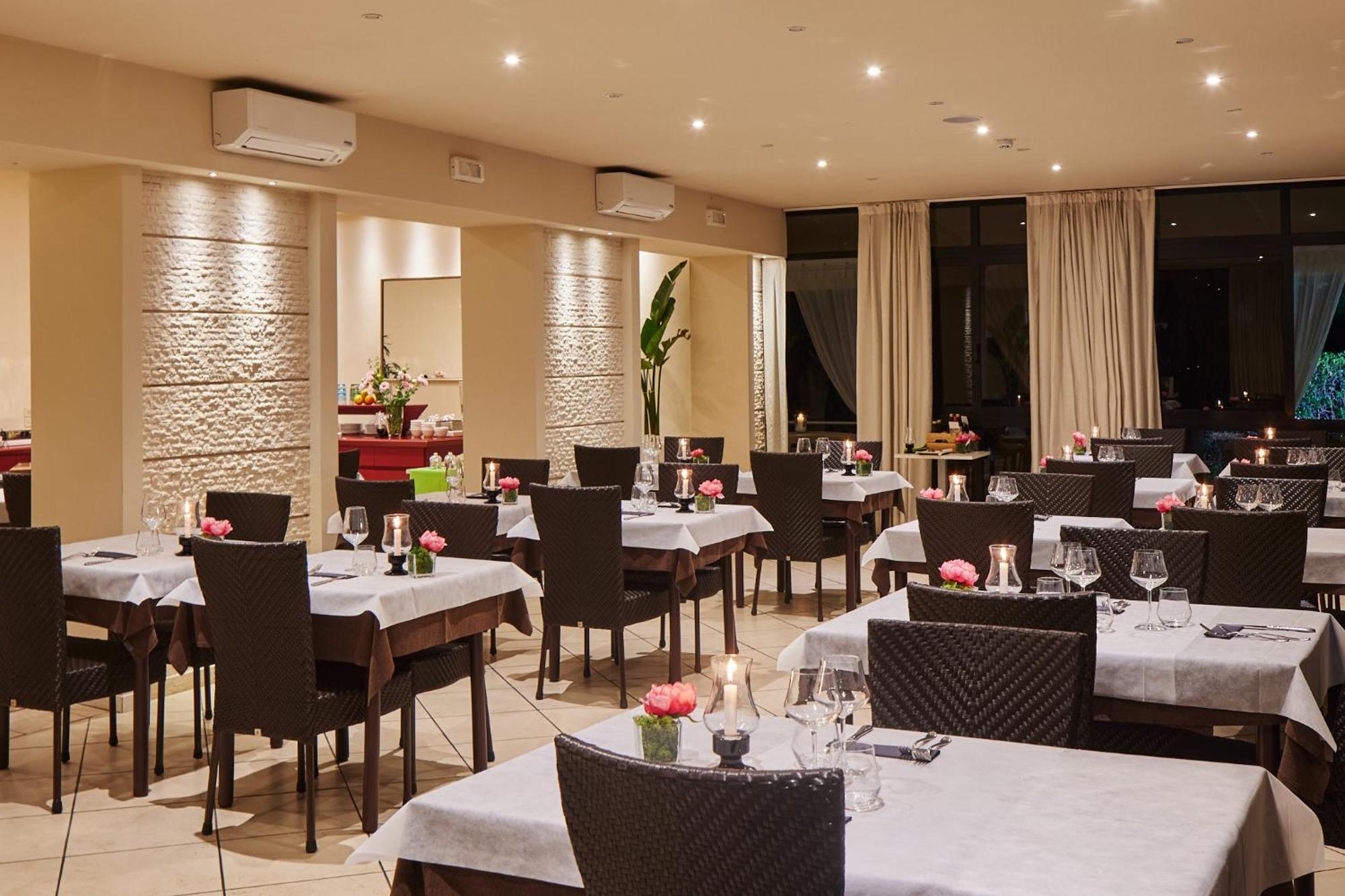 Hotel Crystal Marina di Pietrasanta Ngoại thất bức ảnh