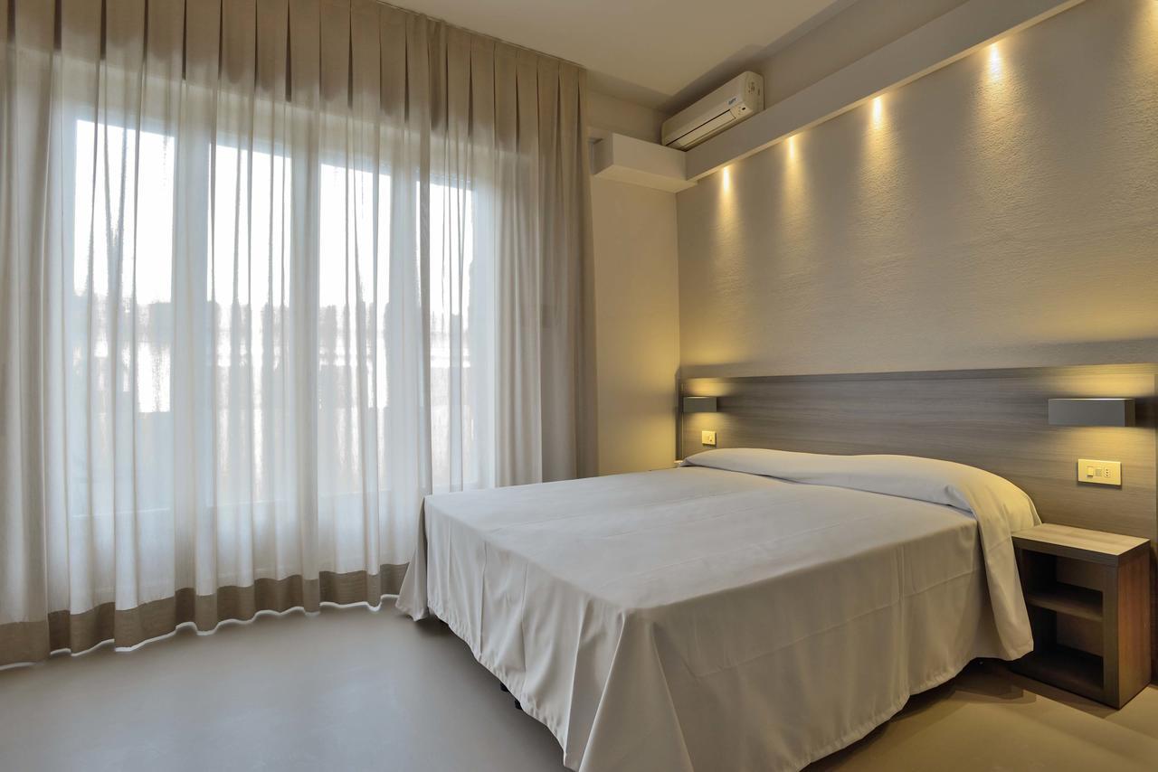 Hotel Crystal Marina di Pietrasanta Ngoại thất bức ảnh